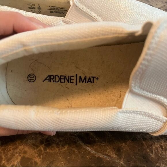 Ardene Women's MAT+ Comfort Cream Slide On Shoes Size 10 - Picture 12 of 13